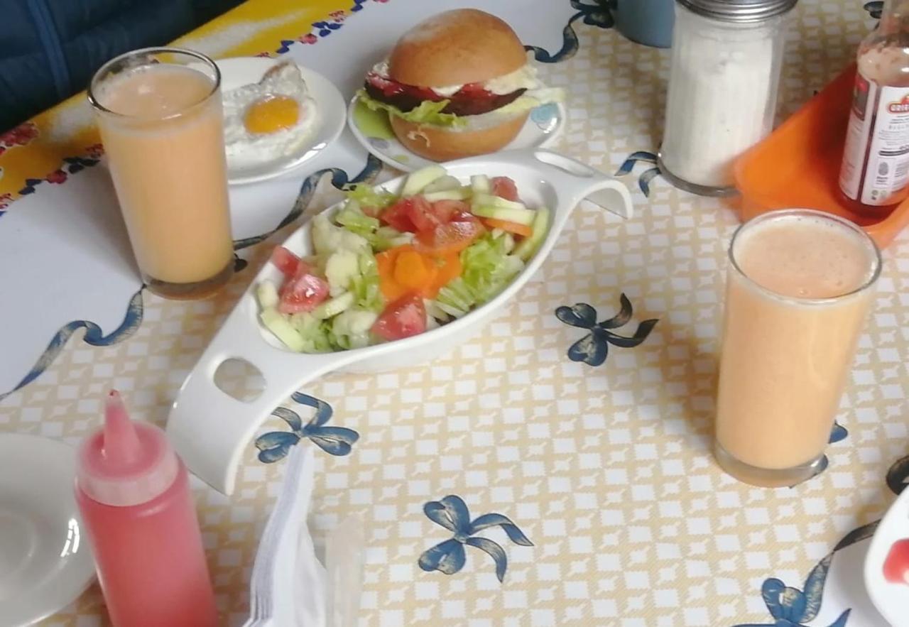 Hostal El Vaquero Chugchilán Eksteriør bilde